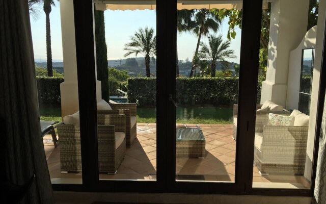 Altos de Cortesin 2156