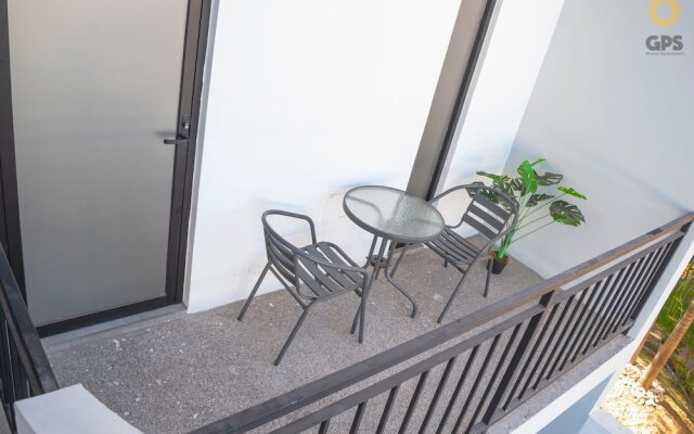 Soho Life Apartments