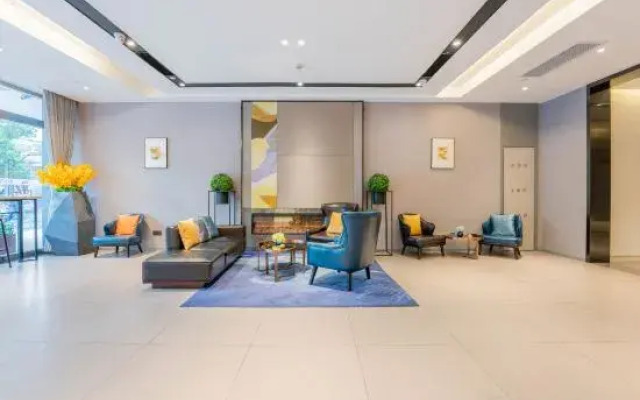 Homeinn Selected Hotel (Changsha Wu Yi Square Yuanjialing Subway Station)