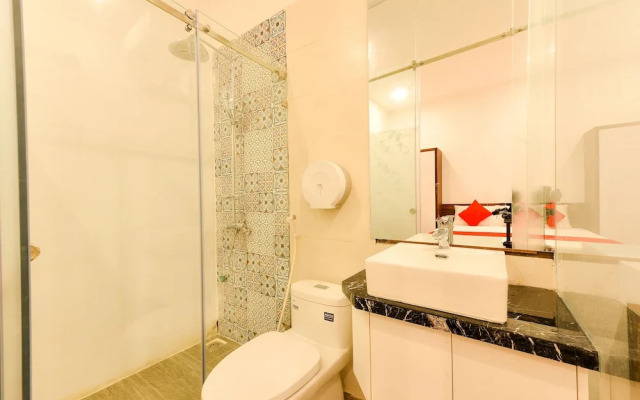 Kim Cuong Hotel 2 by OYO Rooms