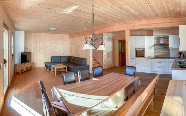 Beautiful Home in Altaussee With 3 Bedrooms, Sauna and Wifi