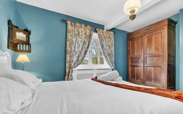Charming Reigate Cottage Retreat — фото 2