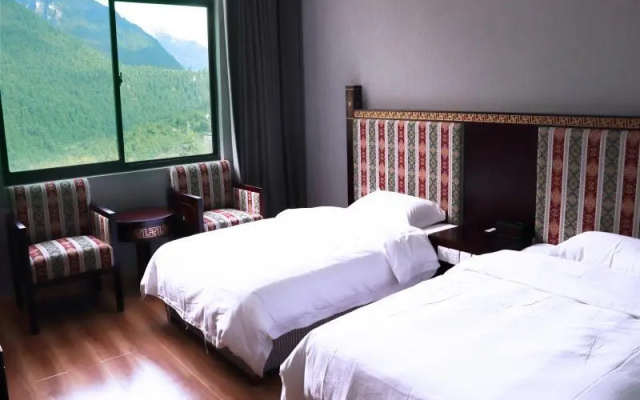 Shell Xizang Rikaze Jilong County Jilong Town Hote