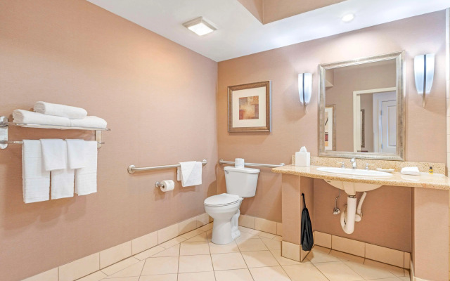 Best Western Plus Bayside Hotel