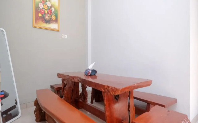 DR Living Syariah Solo RedPartner