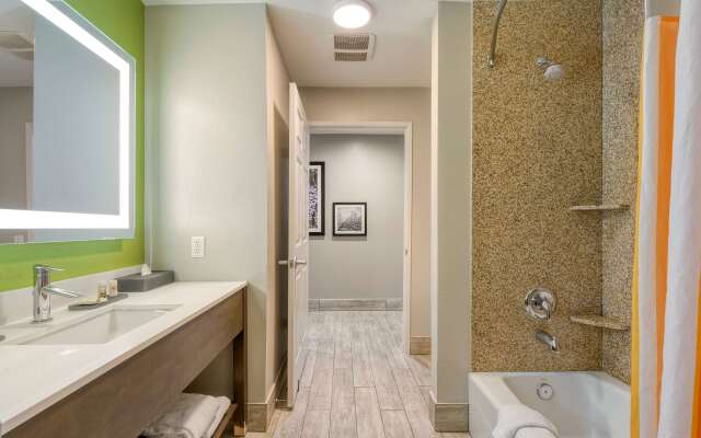La Quinta Inn & Suites by Wyndham Visalia/Sequoia Gateway