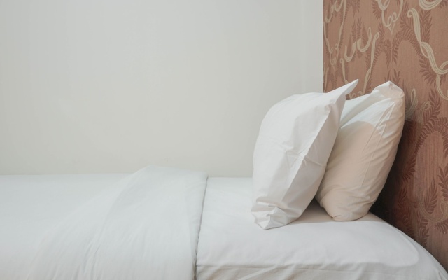 Cozy Stay at 2BR Green Pramuka Apartment near Shopping Center – Guest Rooms – Jakarta