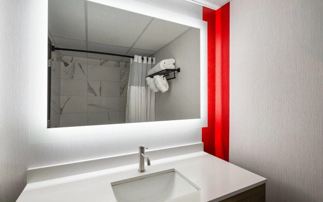 Ramada Plaza by Wyndham Regina Downtown