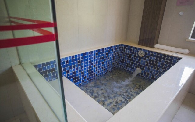 Beijing Jinyu Badaling Hot Spring Resort