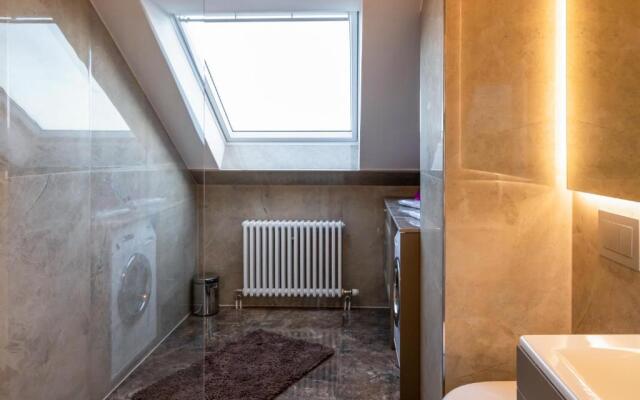 Luxuswohnung mit Tiefgarage in Nähe Messe-BMW-Porsche-DHL-Flughafen