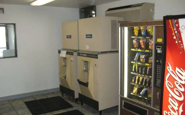 Americas Best Inn - Macon