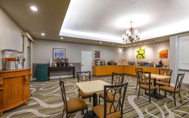 La Quinta Inn & Suites By Wyndham Loveland