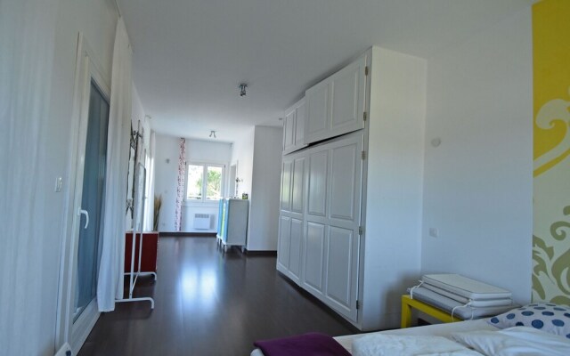 Beautiful Villa With Private Swimming Pool in Beaufort