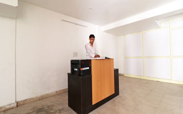 OYO Flagship 39677 Haiderpur Road