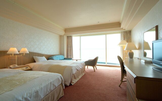Irago Resort & Convention Hotel