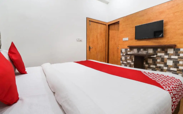 Taj Royal by OYO Rooms