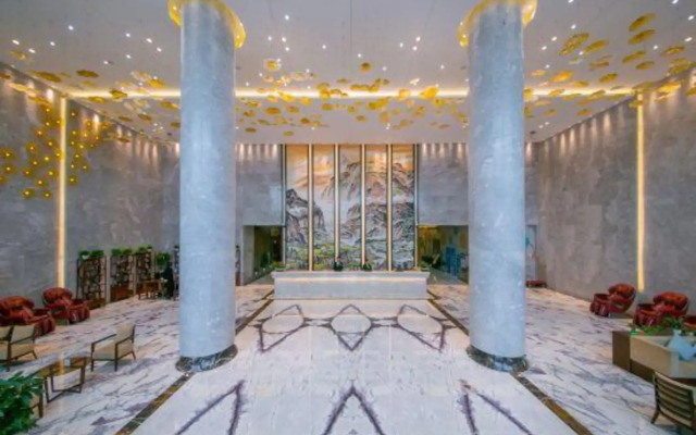 Vienna International Hotel (Wuhan Workers' Culture Palace Jiyuqiao Metro Station)