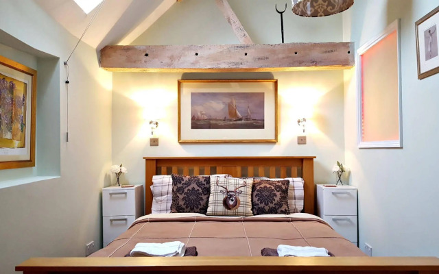 River Nene Cottages