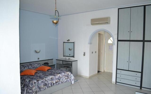 Dolphin Apartments 2