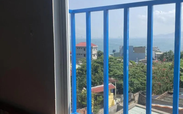 Confetti House