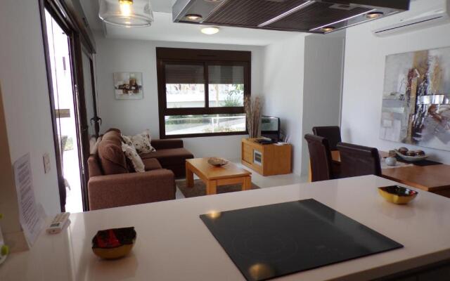 3 Bedroom Luxury Apartment Villamartin