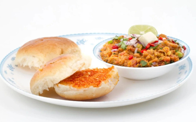 Townhouse 058 JB Nagar Andheri East By OYO Rooms