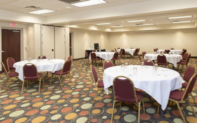 Holiday Inn Toledo-Maumee (I-80/90) by IHG