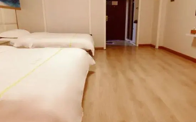 Blue Sen Hotel (Tiantai Mountain Scenic Area)