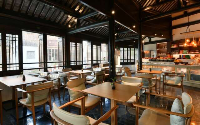 Blossom Hill Inn · Shantang