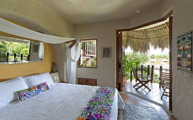La Villa Luz Adults Only