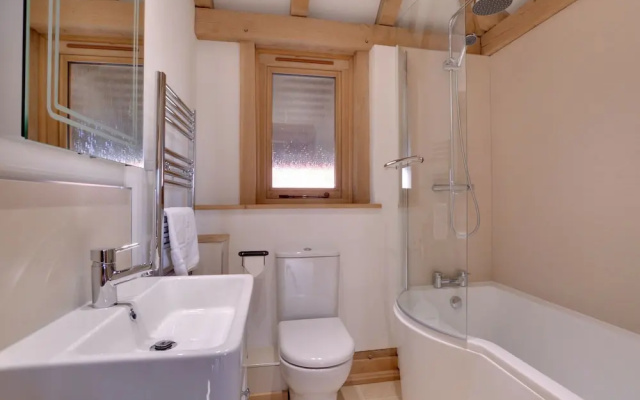 Magnific Holiday Home in Stone Oxney With Garden