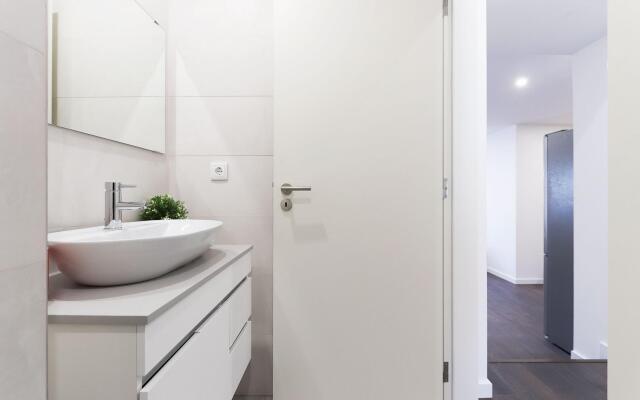 Benfica Apartments III by Homing