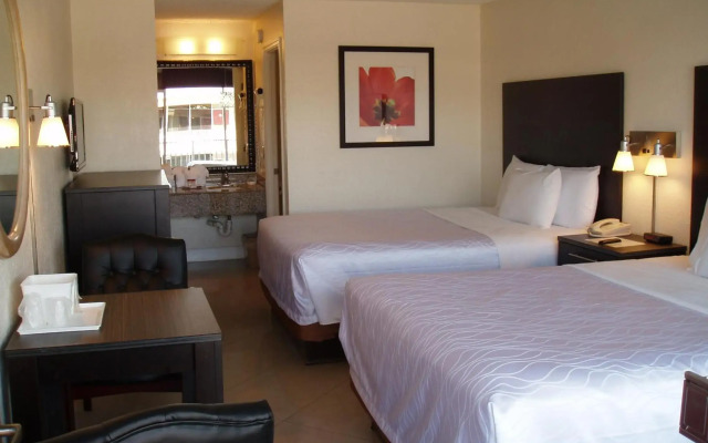 Red Carpet Inn Airport and Cruise Port Hotel Fort Lauderdale