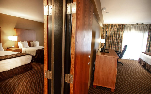 Mirabeau Park Hotel & Convention Center