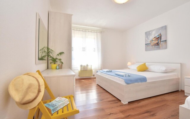 Amazing Home in Zastrazisce With Wifi and 2 Bedrooms