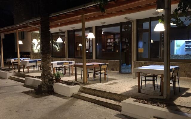 Otel Dolphine