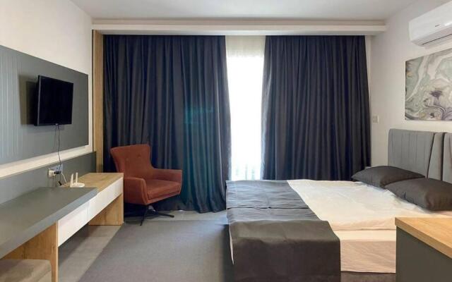 Long Beach Resort studio apartment