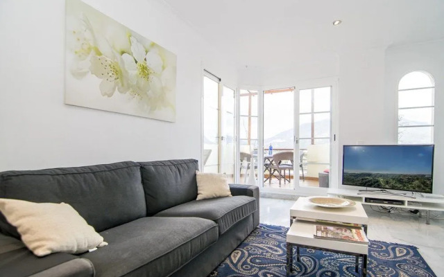 Apartment Señorío de Aloha - Roomservice