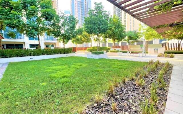 Luxury Dubai Creek Harbour Waterfront Apartment