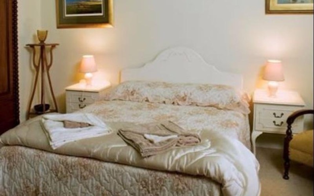 Broken Hill Heritage Cottages – Guest Rooms – Broken Hill