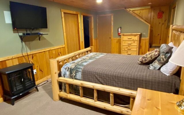 Million Dollar View - Four Bedroom Cabin