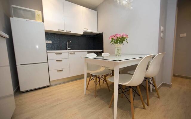 Studio Apartment with garden