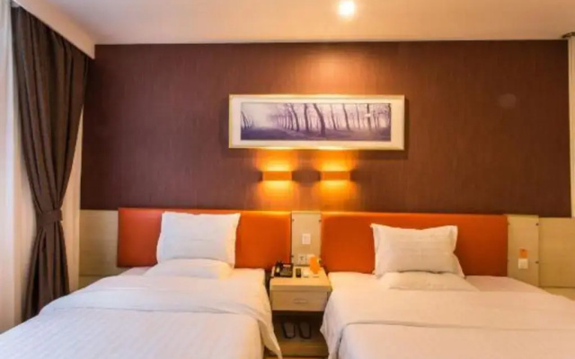 7 Days Inn (Suzhou Amusement Land Xinqu Commercial Street)