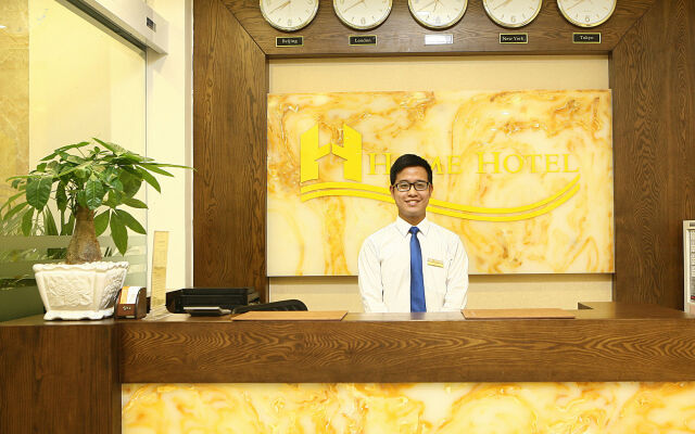 West Lake Home Hotel & Spa