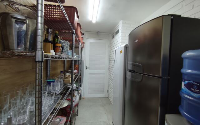 Casa pé na areia com 05 suítes