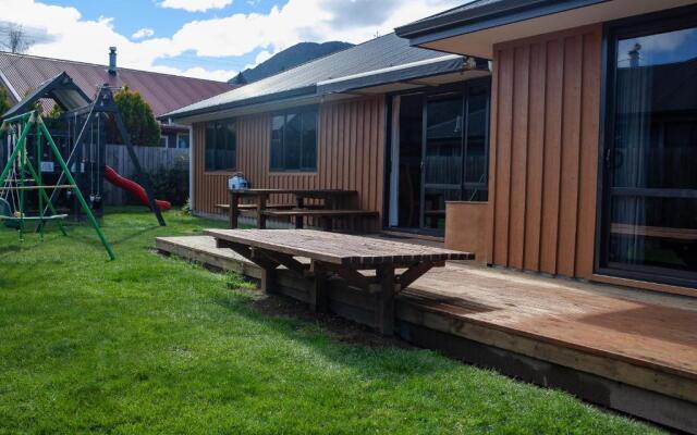 Noble No 6 - Hanmer Springs Holiday Home