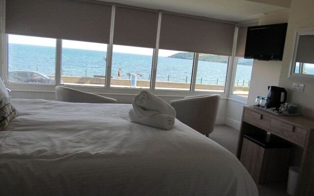 Shoreline Lodgings