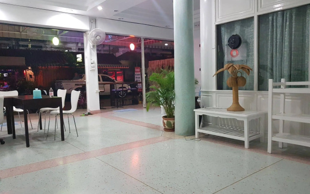 Chaam Guesthouse