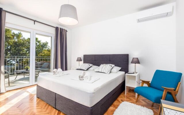 Pool & Wellness Vila Lovran
