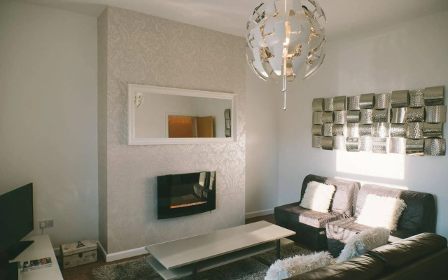 The Penthouse - Simple2let Serviced Apartments